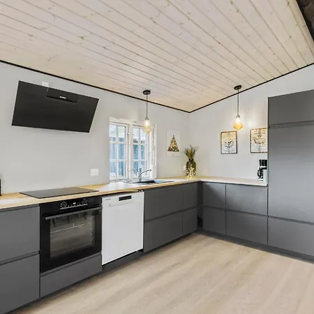 Holiday home 3 Bedroom Amazing In *