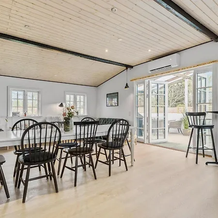 Casa de Férias 3 Bedroom Amazing In Vejby