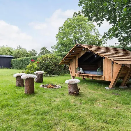 3 Bedroom Amazing In Holiday home *